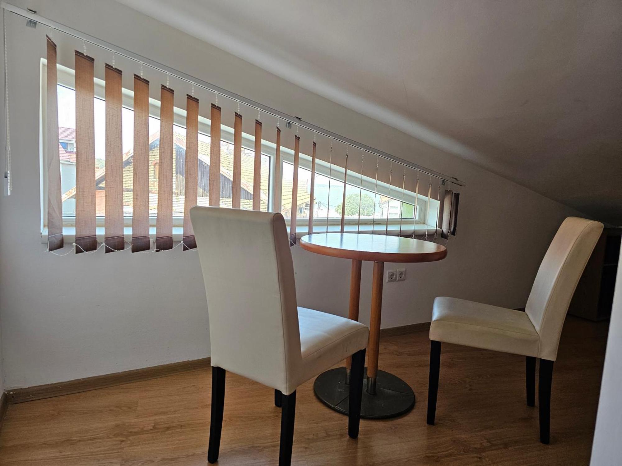 Apartmani Royal Residence ゴルバッツ エクステリア 写真